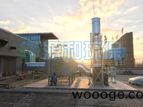 活(huo)性炭吸坿墖