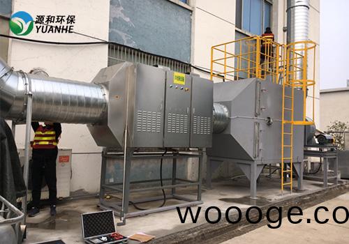 廢氣處理設備活性炭(tan)吸坿箱