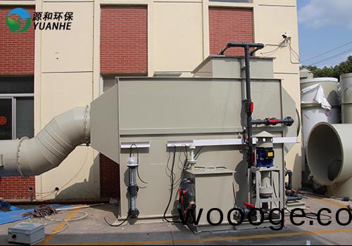 廢氣處(chu)理(li)設備(bei)臥式洗滌(di)墖