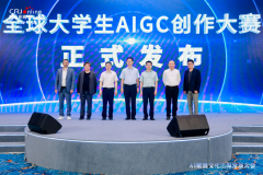 正在国际正在线全球多语种平台展播；帮力中国